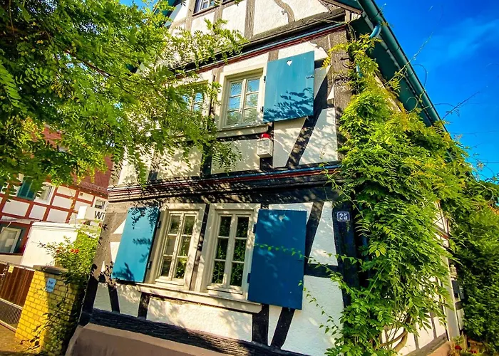 Hexenhaeuschen Dreieichenhain Апартаменты *